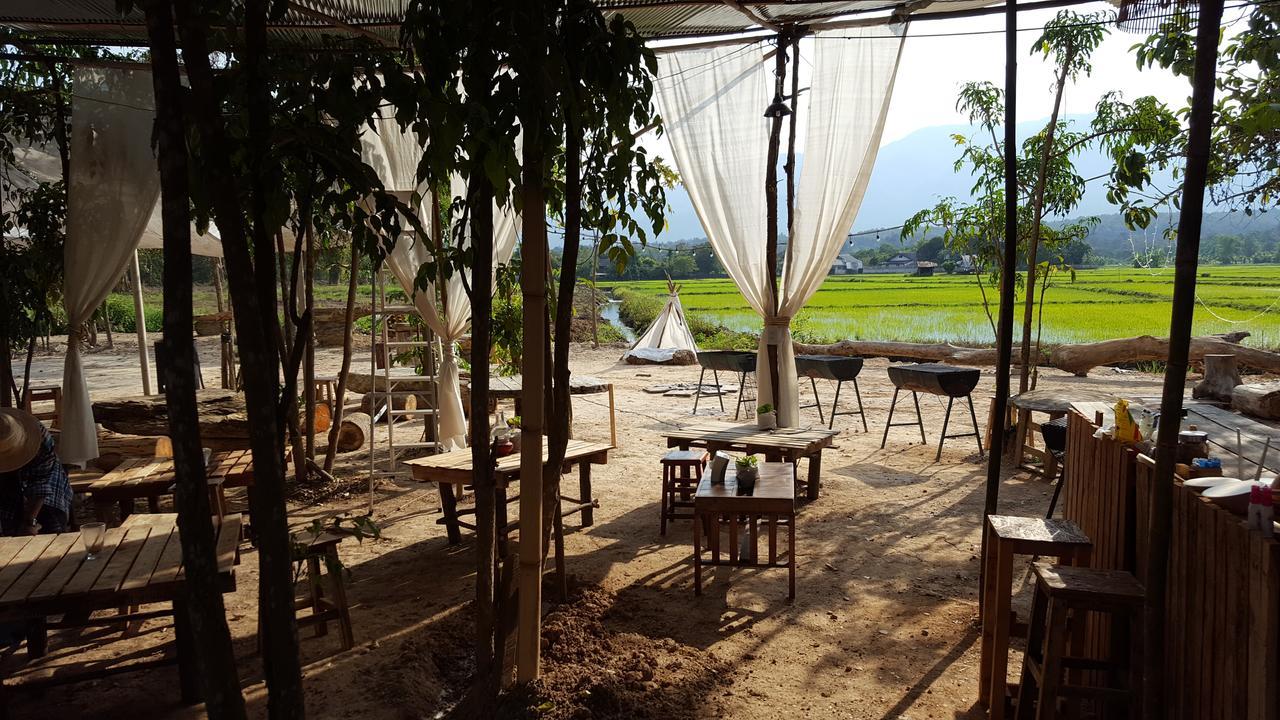 Готель Camp Story Chiangmai Чіангмай Екстер'єр фото