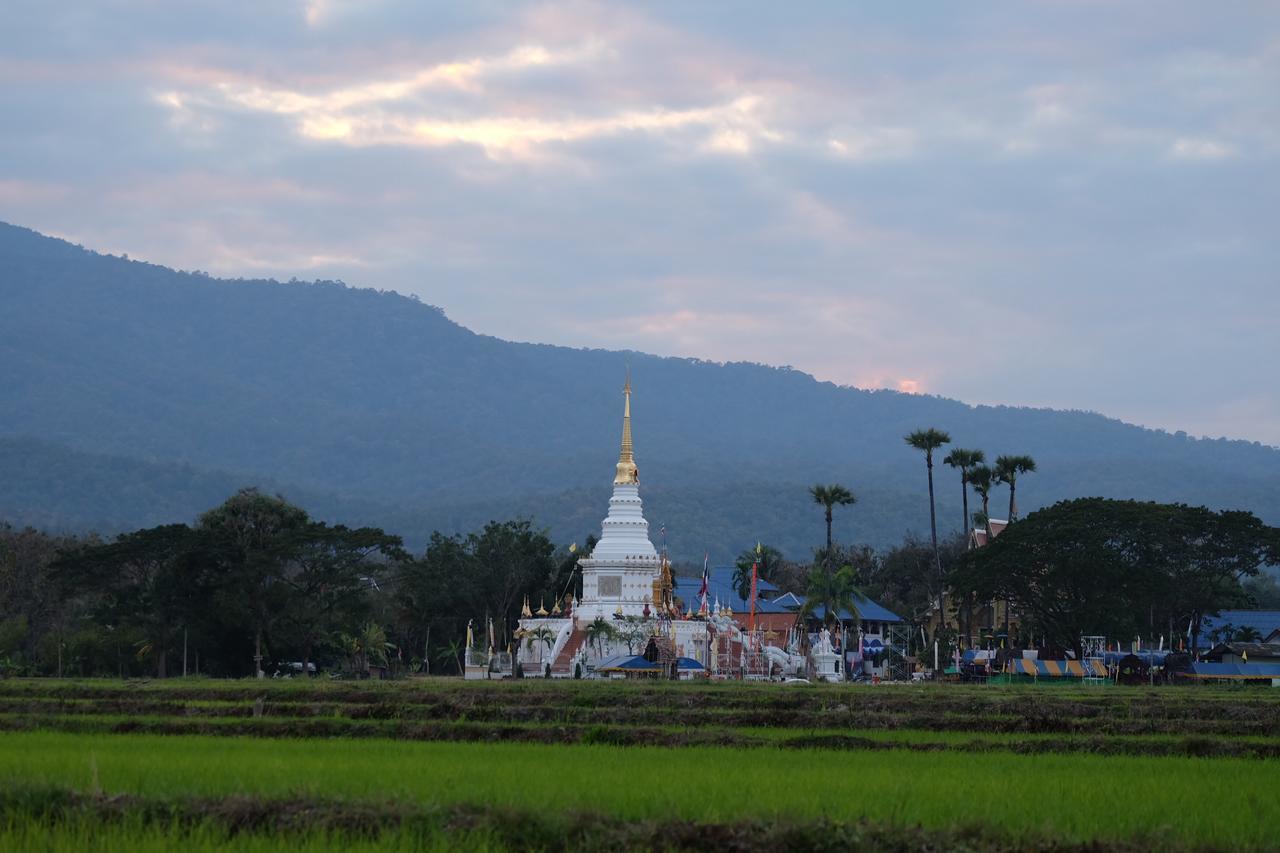 Готель Camp Story Chiangmai Чіангмай Екстер'єр фото