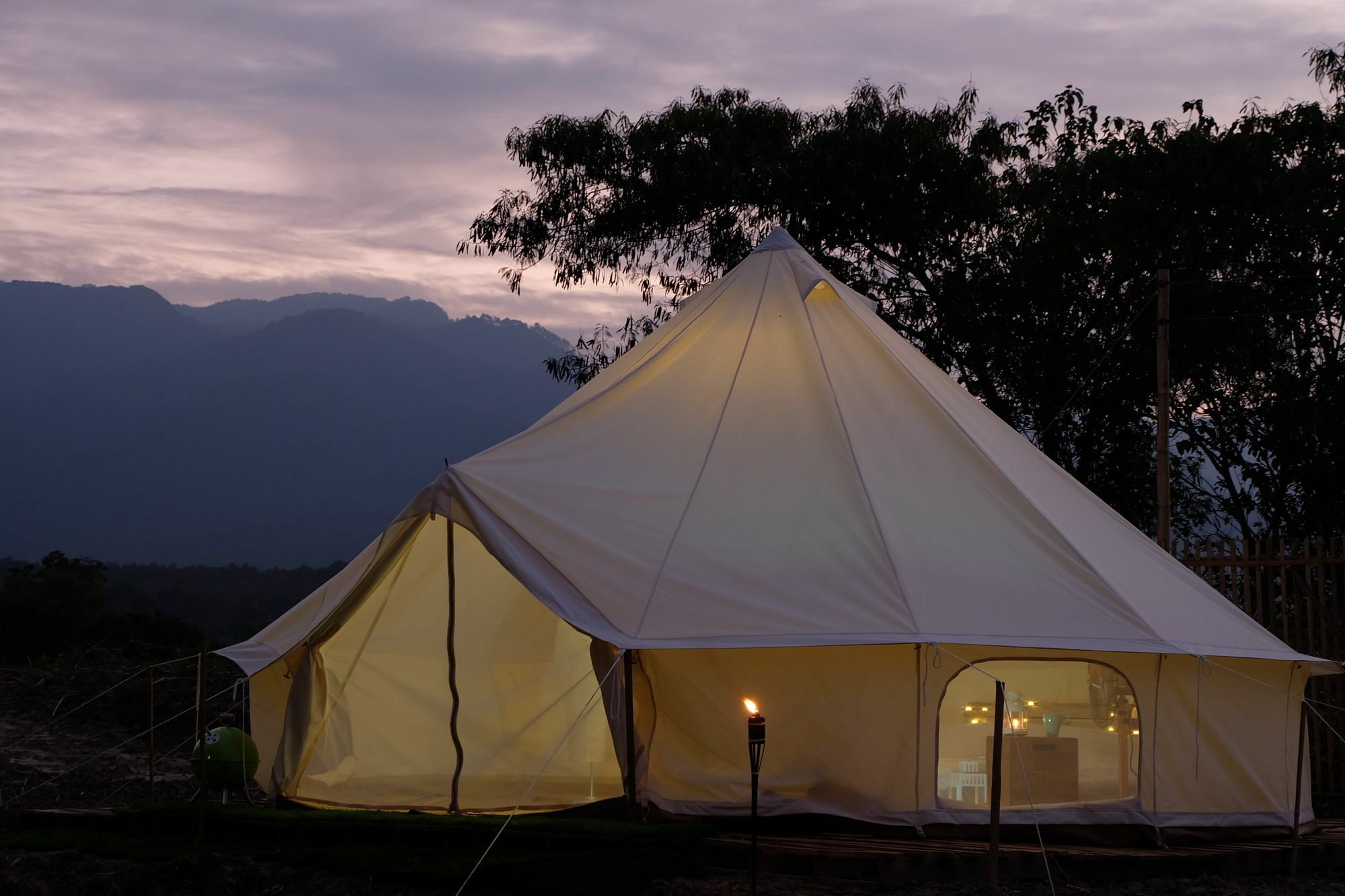 Готель Camp Story Chiangmai Чіангмай Екстер'єр фото